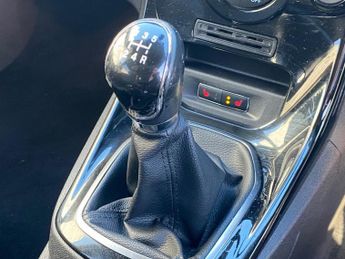 FORD FIESTA 1.6 TDCi Titanium X Hatchback 5dr Diesel Manual Euro 5 (95 ps)