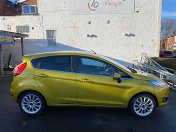 FORD FIESTA 1.6 TDCi Titanium X Hatchback 5dr Diesel Manual Euro 5 (95 ps)