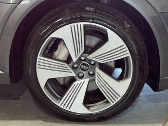 AUDI E-TRON 55 S line Sportback 5dr Electric Auto quattro 95kWh (408 ps)
