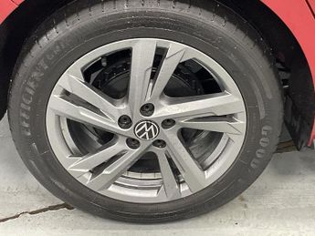 VOLKSWAGEN POLO 1.0 TSI R-Line Hatchback 5dr Petrol Manual Euro 6 (s/s) (95 ps) 