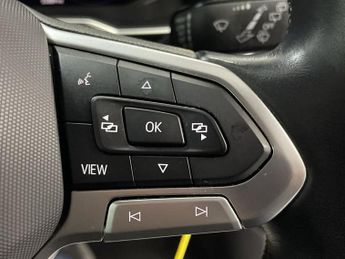 VOLKSWAGEN POLO 1.0 TSI R-Line Hatchback 5dr Petrol Manual Euro 6 (s/s) (95 ps) 