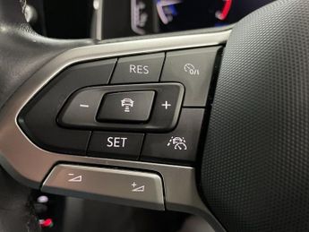 VOLKSWAGEN POLO 1.0 TSI R-Line Hatchback 5dr Petrol Manual Euro 6 (s/s) (95 ps) 