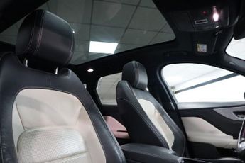 JAGUAR F-PACE 2.0 D180 R-Sport SUV 5dr Diesel Auto AWD Euro 6 (s/s) (180 ps)