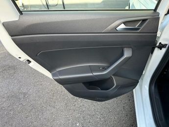 VOLKSWAGEN POLO 1.0 TSI GPF SE Hatchback 5dr Petrol Manual Euro 6 (s/s) (95 ps)