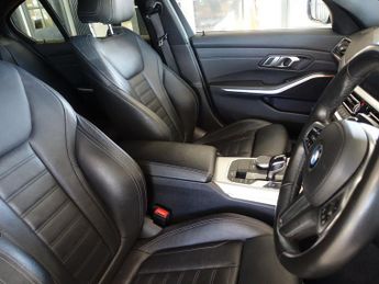BMW 3 SERIES 2.0 320i M Sport Saloon 4dr Petrol Auto Euro 6 (s/s) (184 ps)