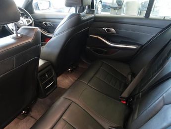 BMW 3 SERIES 2.0 320i M Sport Saloon 4dr Petrol Auto Euro 6 (s/s) (184 ps)