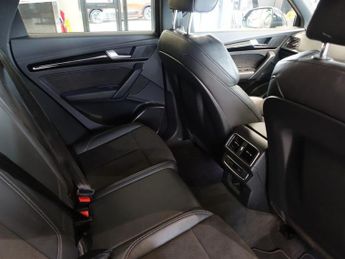 AUDI Q5 2.0 TFSI 45 Black Edition SUV 5dr Petrol S Tronic quattro Euro 6