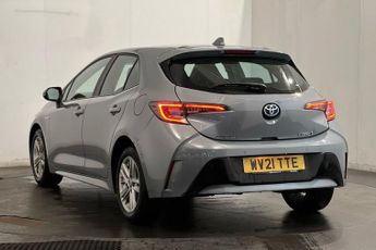 TOYOTA COROLLA 1.8 VVT-h GPF Icon Tech Hatchback 5dr Petrol Hybrid CVT Euro 6 (