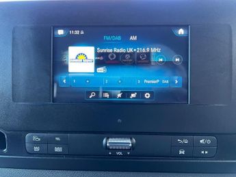 MERCEDES-BENZ SPRINTER 2.0 315 CDI Premium Panel Van 5dr Diesel G-Tronic FWD L2 H2 Euro