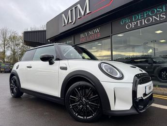 MINI Hatch 2.0 Cooper S Exclusive Hatchback 3dr Petrol Steptronic Euro 6 (s
