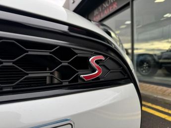 MINI HATCH 2.0 Cooper S Exclusive Hatchback 3dr Petrol Steptronic Euro 6 (s