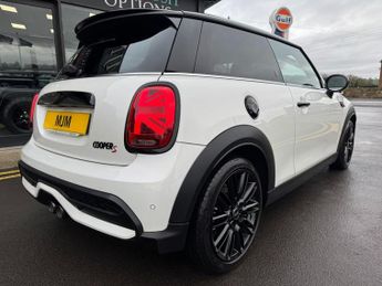MINI HATCH 2.0 Cooper S Exclusive Hatchback 3dr Petrol Steptronic Euro 6 (s