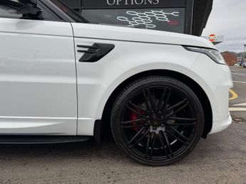 LAND ROVER RANGE ROVER SPORT 3.0 SD V6 HSE Dynamic SUV 5dr Diesel Auto 4WD Euro 6 (s/s) (306 