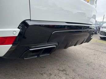 LAND ROVER RANGE ROVER SPORT 3.0 SD V6 HSE Dynamic SUV 5dr Diesel Auto 4WD Euro 6 (s/s) (306 