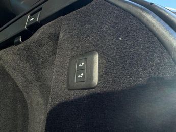 LAND ROVER RANGE ROVER SPORT 3.0 SD V6 HSE Dynamic SUV 5dr Diesel Auto 4WD Euro 6 (s/s) (306 