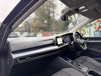 VOLKSWAGEN GOLF 1.5 eTSI MHEV Active Hatchback 5dr Petrol Hybrid DSG Euro 6 (s/s