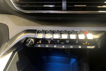 PEUGEOT 3008 1.2 PureTech GT Premium SUV 5dr Petrol EAT Euro 6 (s/s) (130 ps)