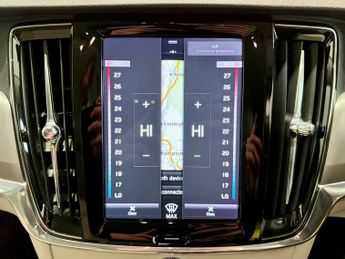 VOLVO V90 2.0 D4 Momentum Estate 5dr Diesel Auto Euro 6 (s/s) (190 ps)