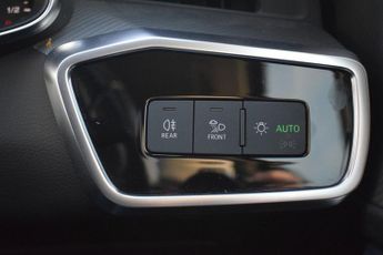 AUDI A6 SALOON 2.0 TDI 40 Sport Saloon 4dr Diesel S Tronic Euro 6 (s/s) (204 ps