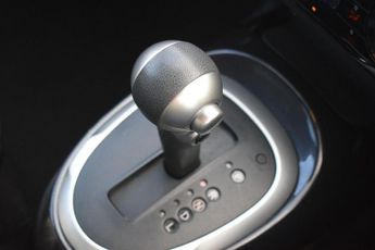 NISSAN JUKE 1.6 Tekna SUV 5dr Petrol XTRON Euro 6 (117 ps)