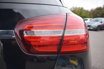 MERCEDES-BENZ GLA 1.6 GLA180 Urban Edition SUV 5dr Petrol 7G-DCT Euro 6 (s/s) (122