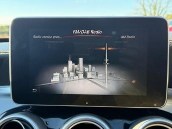 MERCEDES-BENZ C-CLASS 2.1 C300h BlueTEC AMG Line Saloon 4dr Diesel Hybrid G-Tronic+ Eu