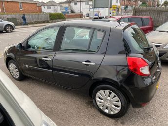 RENAULT CLIO 1.6 VVT Expression Hatchback 5dr Petrol Auto Euro 5 (111 ps)