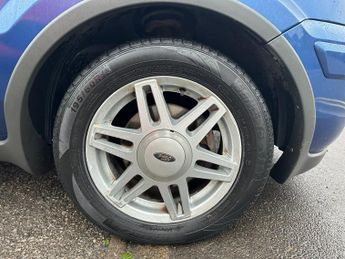 FORD FUSION 1.6 Zetec Climate Hatchback 5dr Petrol Automatic (181 g/km, 99 b