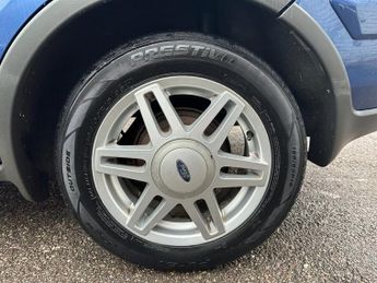 FORD FUSION 1.6 Zetec Climate Hatchback 5dr Petrol Automatic (181 g/km, 99 b