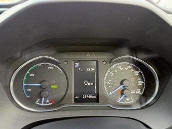 TOYOTA YARIS 1.5 VVT-h Icon Tech Hatchback 5dr Petrol Hybrid E-CVT Euro 6 (s/