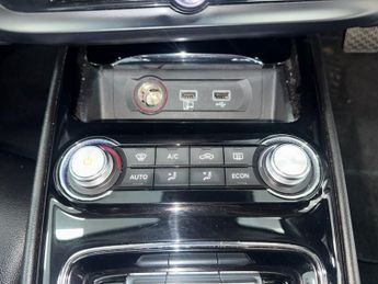 MG MG5 52.5kWh Exclusive Estate 5dr Electric Auto (156 ps)