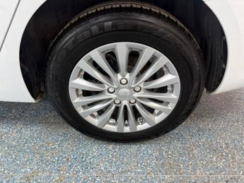 MG MG5 52.5kWh Excite Estate 5dr Electric Auto (156 ps)