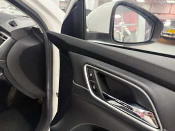 MG MG5 52.5kWh Excite Estate 5dr Electric Auto (156 ps)