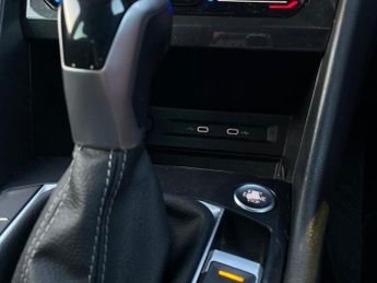 VOLKSWAGEN TIGUAN 2.0 TDI R-Line SUV 5dr Diesel DSG 4Motion Euro 6 (s/s) (150 ps)