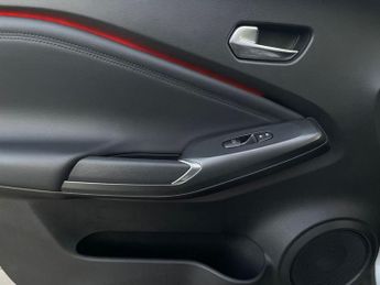 NISSAN JUKE 1.0 DIG-T N-Connecta SUV 5dr Petrol DCT Auto Euro 6 (s/s) (114 p