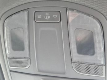 HYUNDAI TUCSON 2.0 CRDi SE Nav SUV 5dr Diesel Auto 4WD Euro 6 (136 ps)