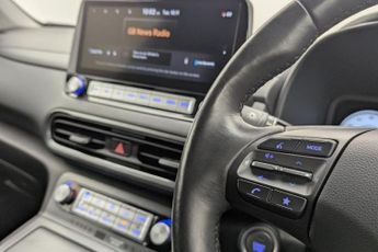 HYUNDAI KONA 64kWh Premium SUV 5dr Electric Auto (10.5kW Charger) (204 ps)