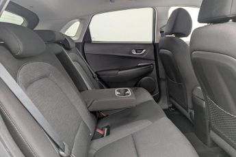 HYUNDAI KONA 64kWh Premium SUV 5dr Electric Auto (10.5kW Charger) (204 ps)