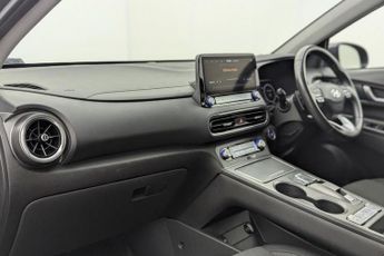 HYUNDAI KONA 64kWh Premium SUV 5dr Electric Auto (10.5kW Charger) (204 ps)