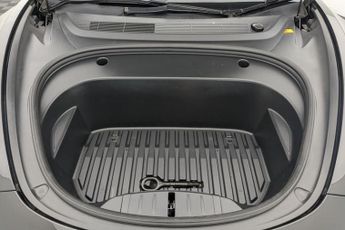 TESLA Model 3 Standard Range Plus Saloon 4dr Electric Auto RWD (241 bhp)