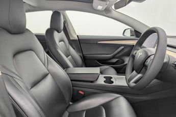 TESLA Model 3 Standard Range Plus Saloon 4dr Electric Auto RWD (241 bhp)
