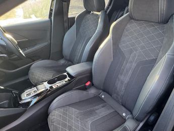 PEUGEOT E-208 50kWh GT Premium Hatchback 5dr Electric Auto (7kW Charger) (136 