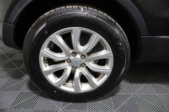 LAND ROVER RANGE ROVER EVOQUE 2.0 TD4 SE SUV 5dr Diesel Auto 4WD Euro 6 (s/s) (180 ps)