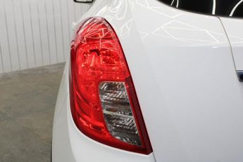 VAUXHALL MOKKA 1.4i Turbo SE SUV 5dr Petrol Auto 2WD Euro 6 (140 ps)