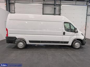 Peugeot Boxer 2.2 BlueHDi 335 Professional Premium + L3 H2 * PRE REG *