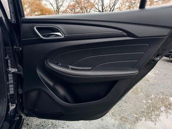 MG MG5 61.1kWh Exclusive Long Range Estate 5dr Electric Auto (156 ps)