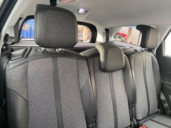 PEUGEOT 5008 1.5 BlueHDi Allure SUV 5dr Diesel EAT Euro 6 (s/s) (130 ps)