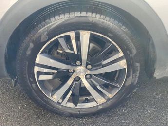 PEUGEOT 5008 1.5 BlueHDi Allure SUV 5dr Diesel EAT Euro 6 (s/s) (130 ps)