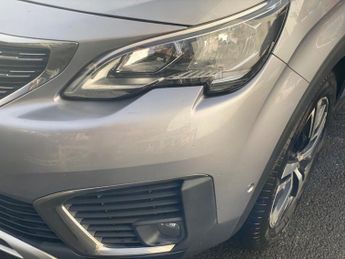 PEUGEOT 5008 1.5 BlueHDi Allure SUV 5dr Diesel EAT Euro 6 (s/s) (130 ps)