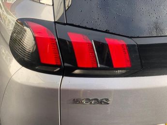 PEUGEOT 5008 1.5 BlueHDi Allure SUV 5dr Diesel EAT Euro 6 (s/s) (130 ps)